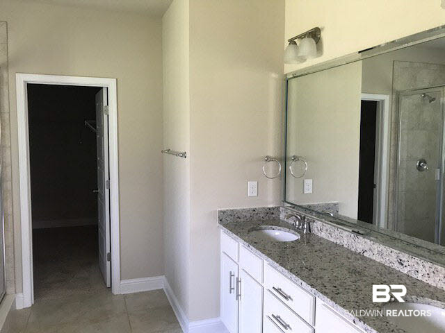 24571 Chantilly Lane Daphne, AL 36526 - Photo 7 of 28 Master Bath