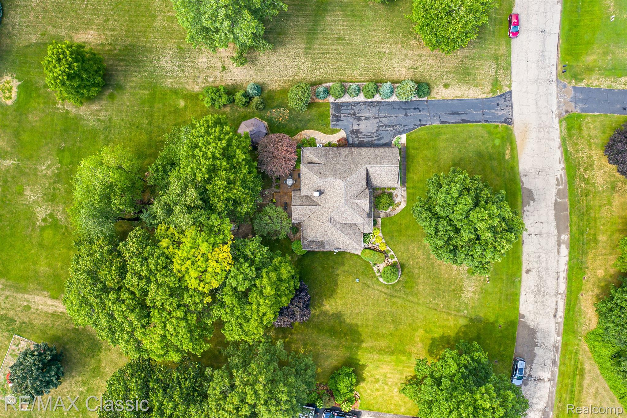 1883 Clover Ridge Drive Howell, MI 48843 - Photo 49 of 53 Gallery Image 49
