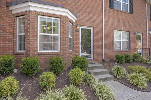 $309,900 | 1101 Downs Boulevard, Unit 209, Franklin, TN 37064