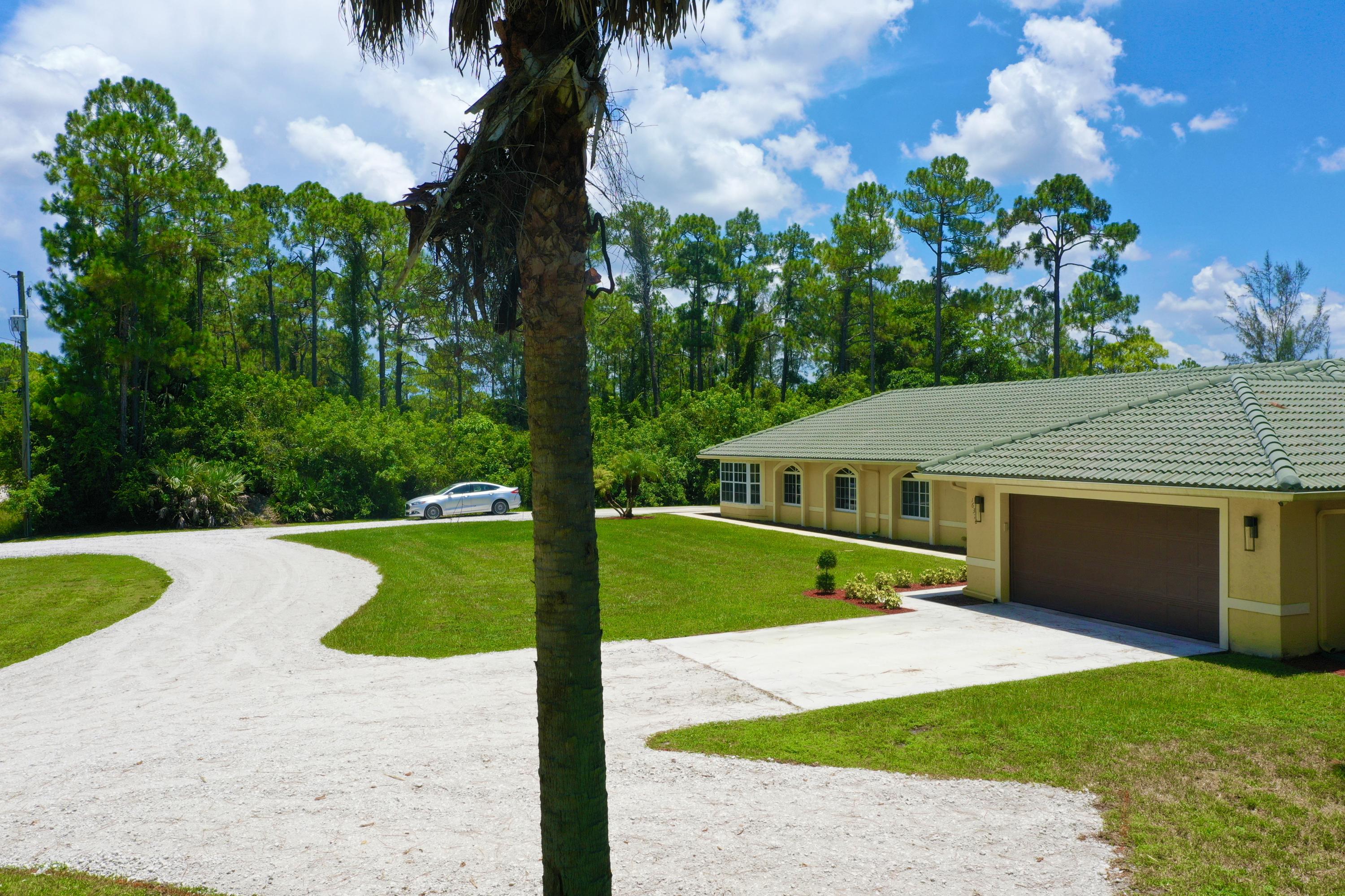 16370 88th Road North Loxahatchee, FL 33470 - Photo 86 of 161 C49CD15B-846A-4442-8BC3-F4182F2FF3EE