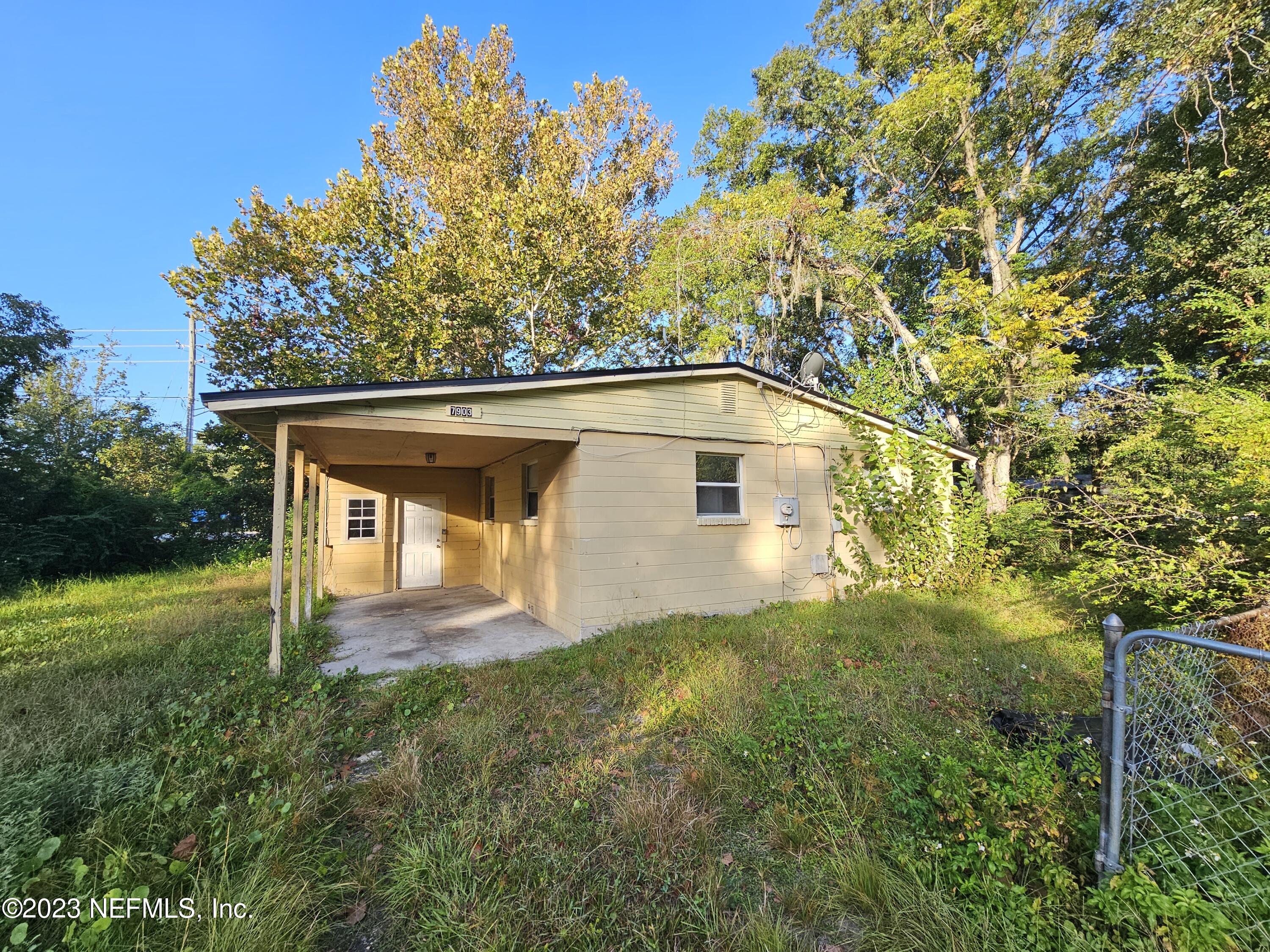7903 New Kings Road Jacksonville, FL 32219 - Photo 1 of 13 Front