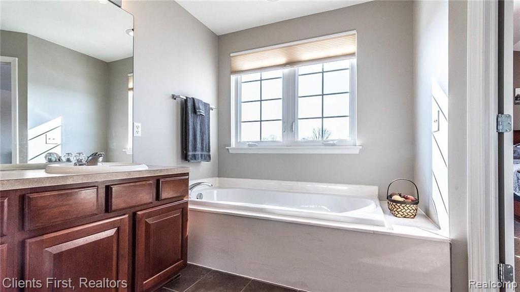 2077 Vanderbilt Road, Unit 24 Canton, MI 48188 - Photo 30 of 45