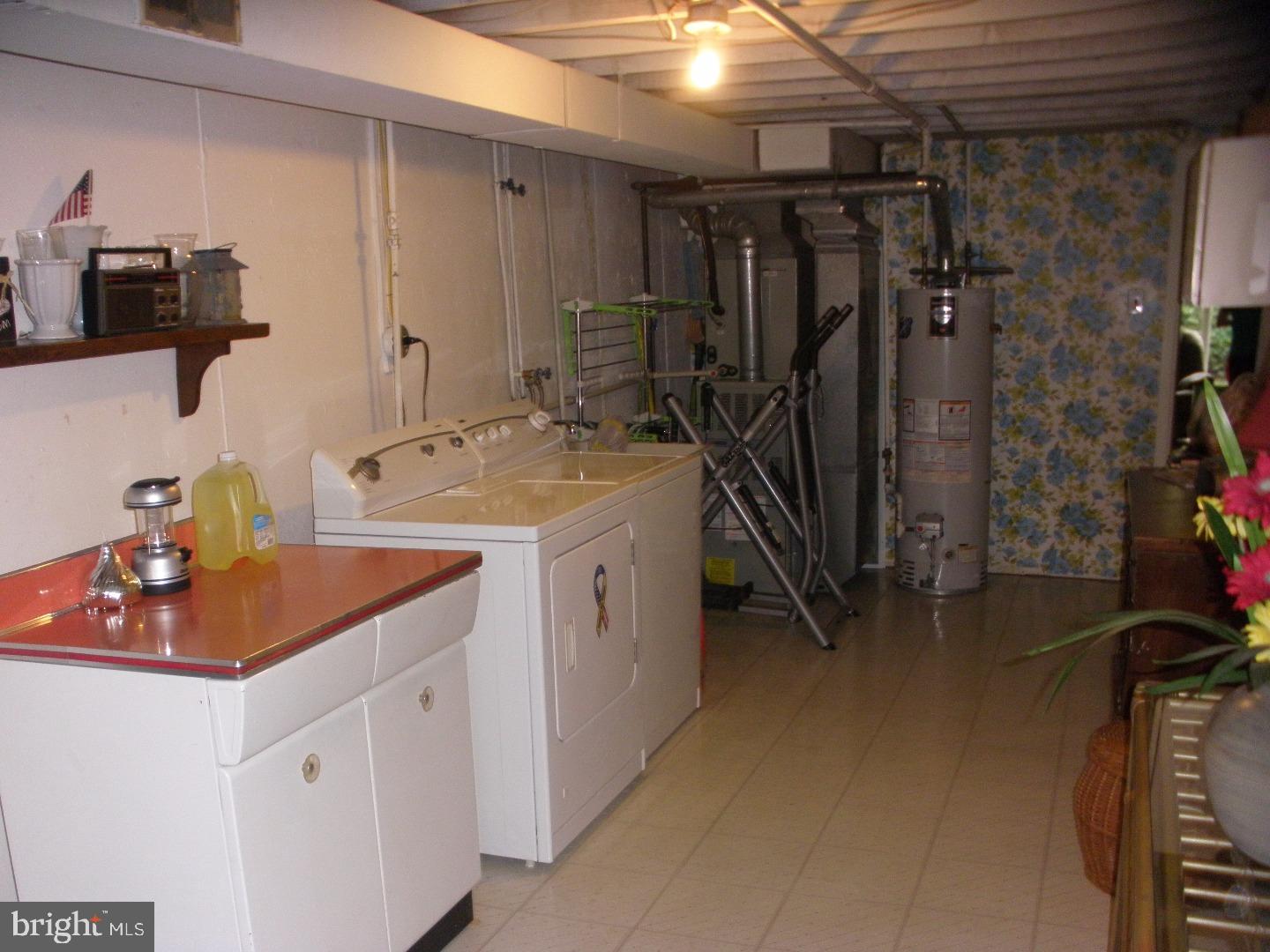 3383 South Keswick Road Philadelphia, PA 19114 - Photo 5 of 16 Laundry Room