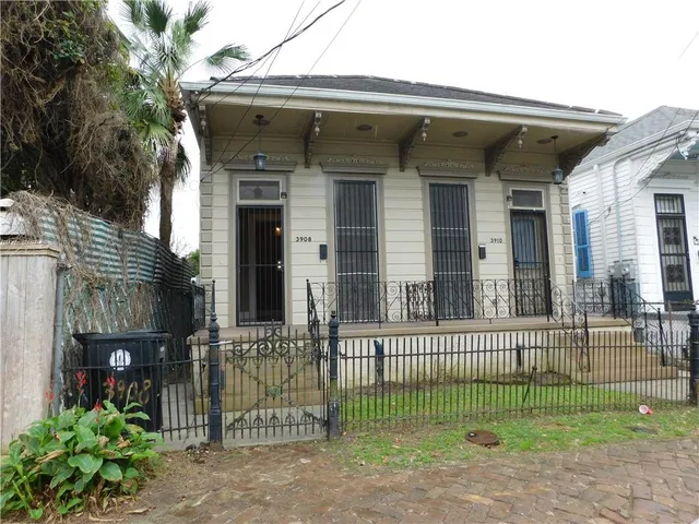 $1,500 | 3908 Laurel Street, New Orleans, LA 70115