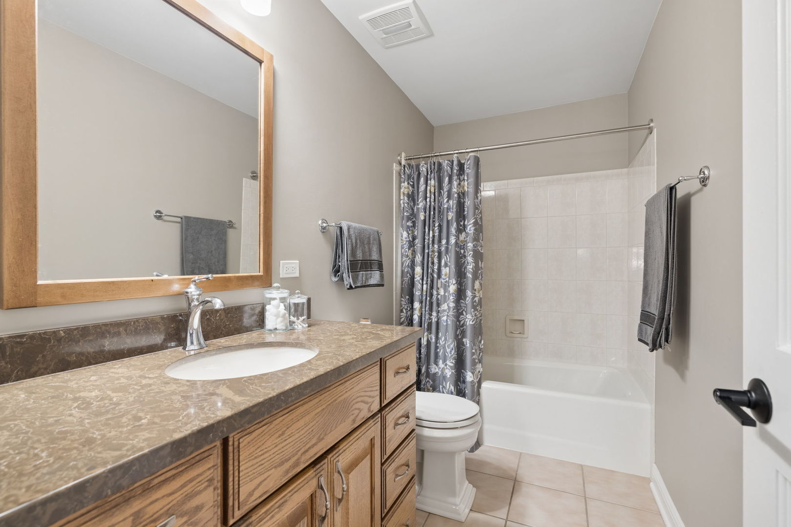 449 Farnham Lane Wheaton, IL 60189 - Photo 19 of 32