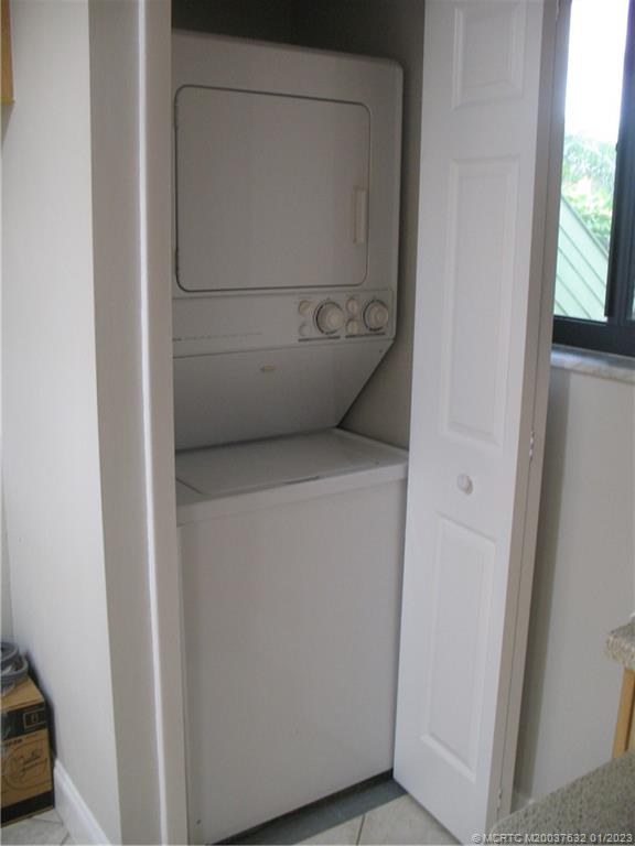 5433 Southeast Miles Grant Road, Unit E105 Stuart, FL 34997 - Photo 13 of 14 Gallery Image 13