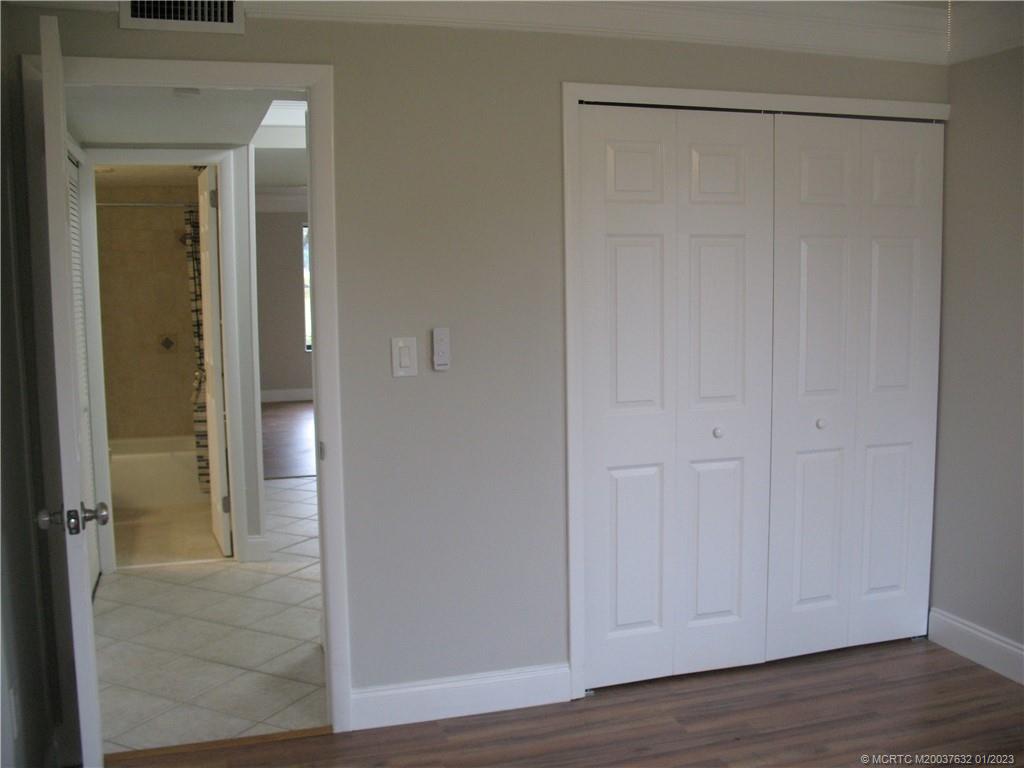 5433 Southeast Miles Grant Road, Unit E105 Stuart, FL 34997 - Photo 10 of 14 Gallery Image 10