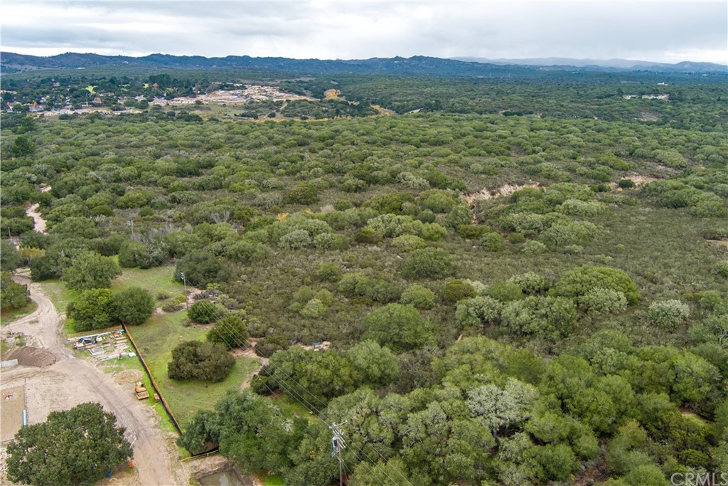 3965 Apollo Way Lompoc, CA 93436 - Photo 41 of 46 a view of an outdoor space and a yard