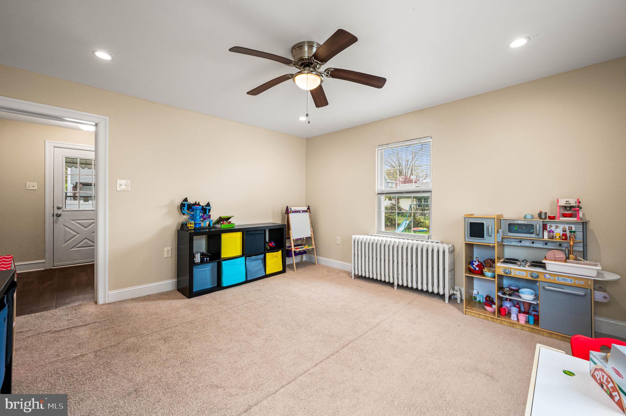 503 Park Street Ridley Park, PA 19078 - Photo 14 of 36 Kid's Playroom
