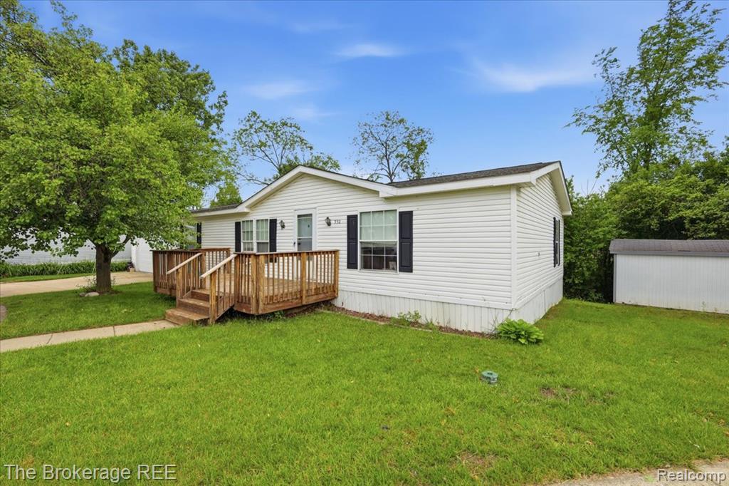 2500 Mann Road Clarkston, MI 48346 - Photo 4 of 33