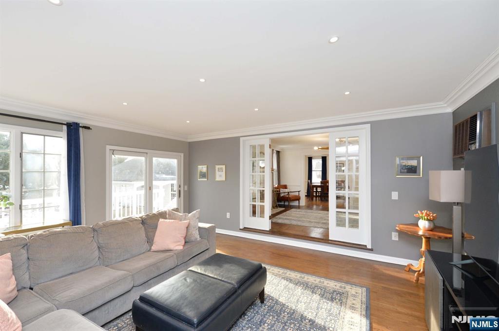 675 Center Street Oradell, NJ 07649 - Photo 14 of 29