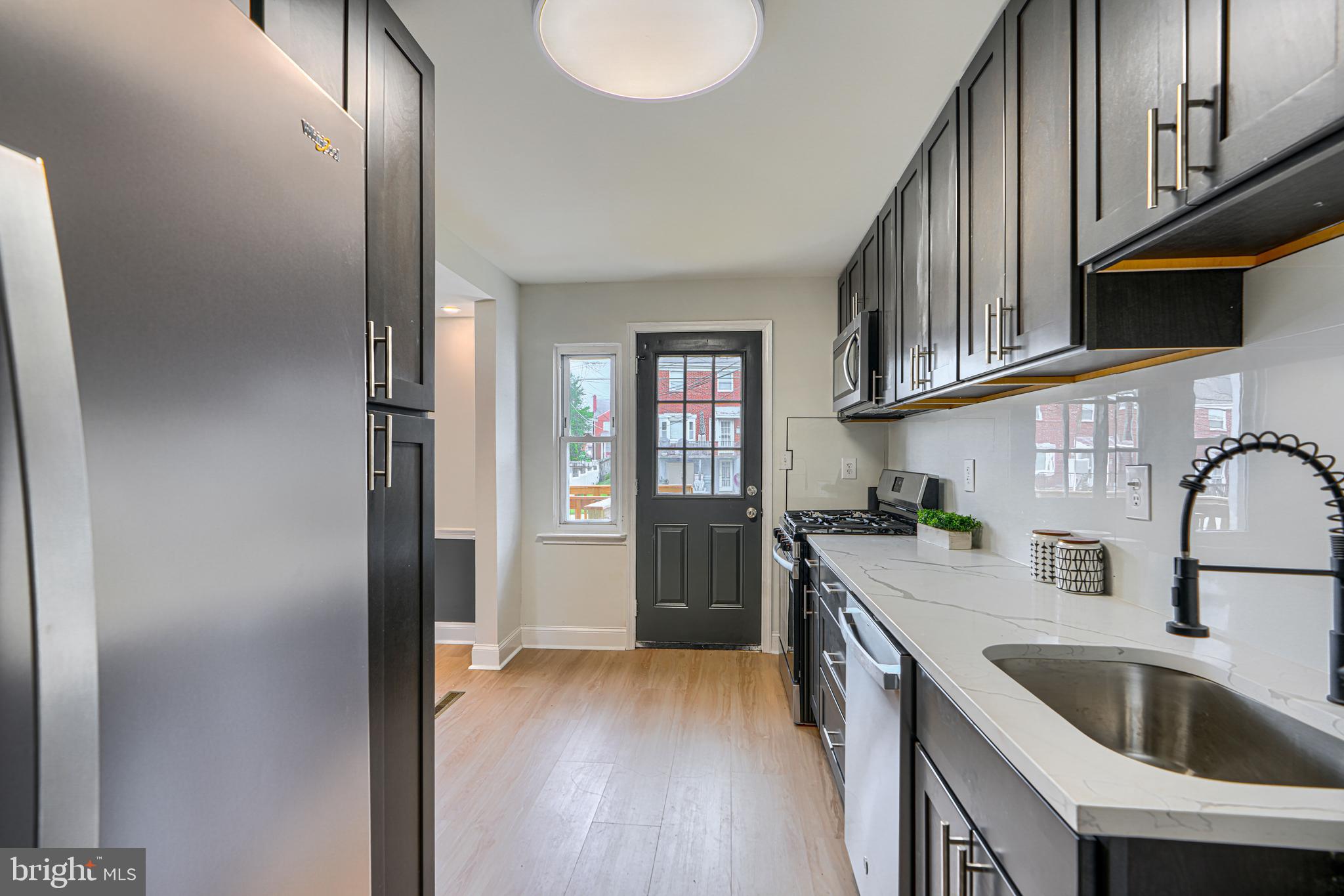 1905 Heathfield Road Baltimore, MD 21239 - Photo 10 of 49