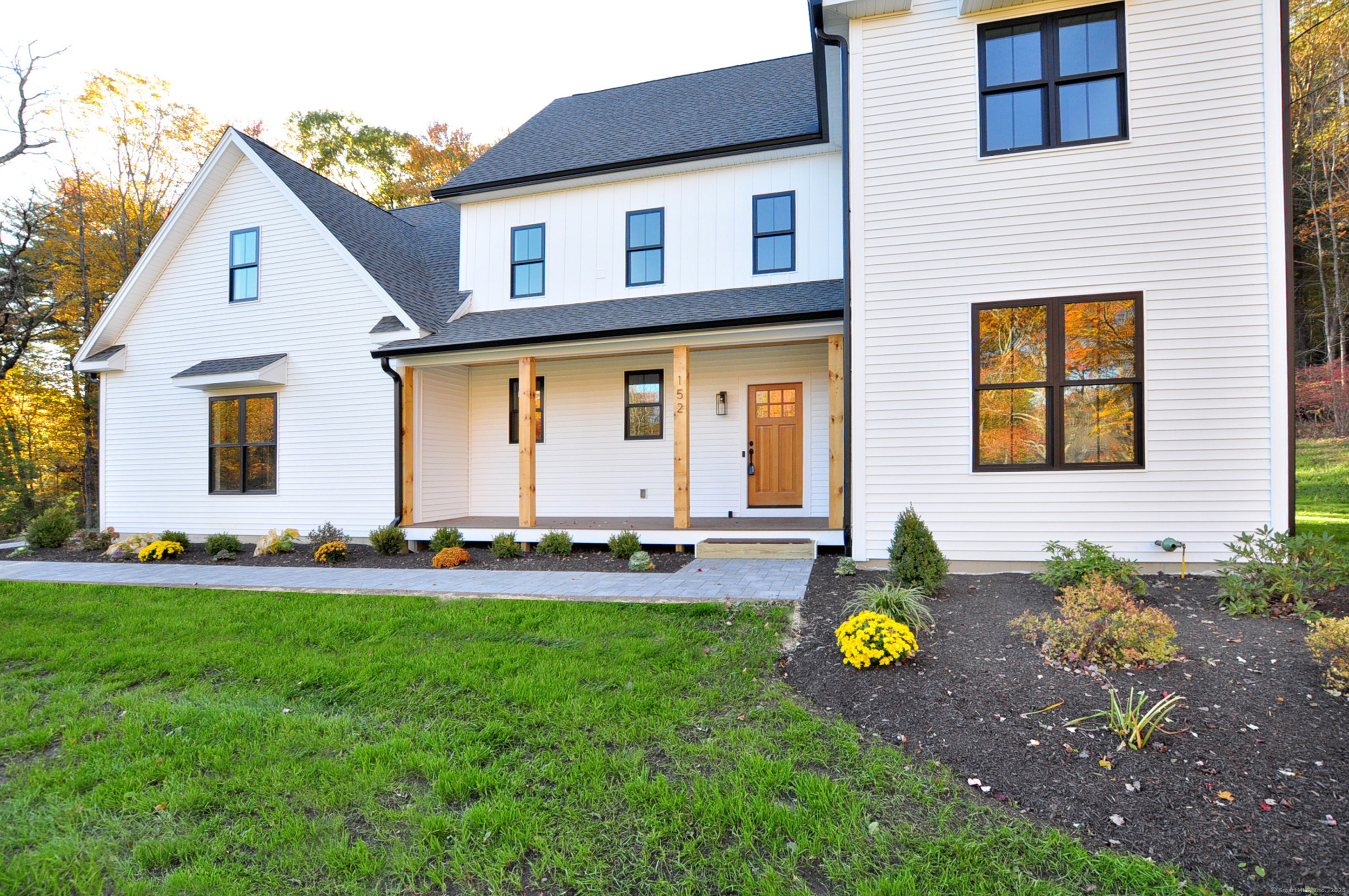 152 East Hill Road Canton, CT 06019 - Photo 7 of 38