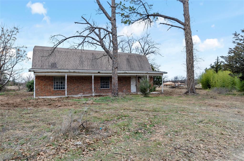 5068 Orchard Road Bowie, TX 76230 - Photo 3 of 18