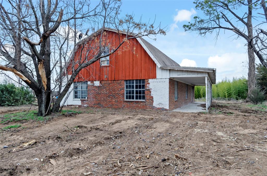 5068 Orchard Road Bowie, TX 76230 - Photo 5 of 18