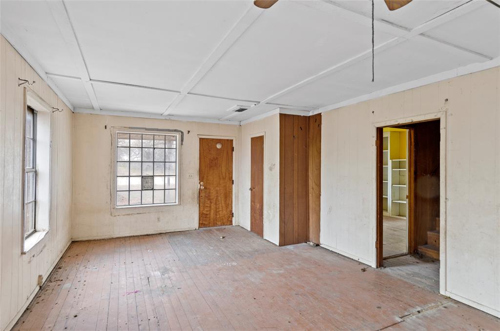 5068 Orchard Road Bowie, TX 76230 - Photo 10 of 18