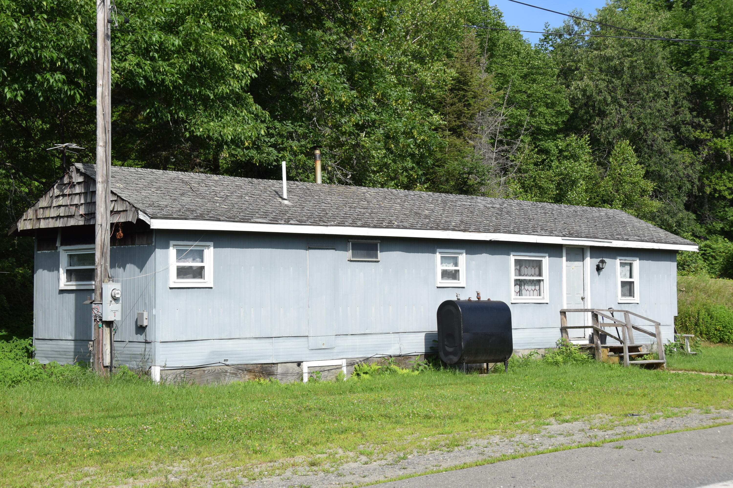 142 River Road Anson, ME 04911 - Photo 4 of 12 DSC_0004