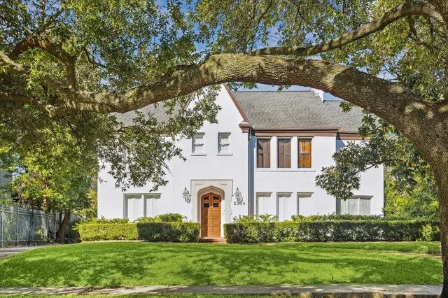 $2,450,000 | 2204 Inwood Drive, Houston, TX 77019