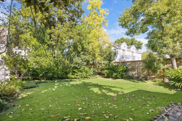 $2,450,000 | 2204 Inwood Drive, Houston, TX 77019