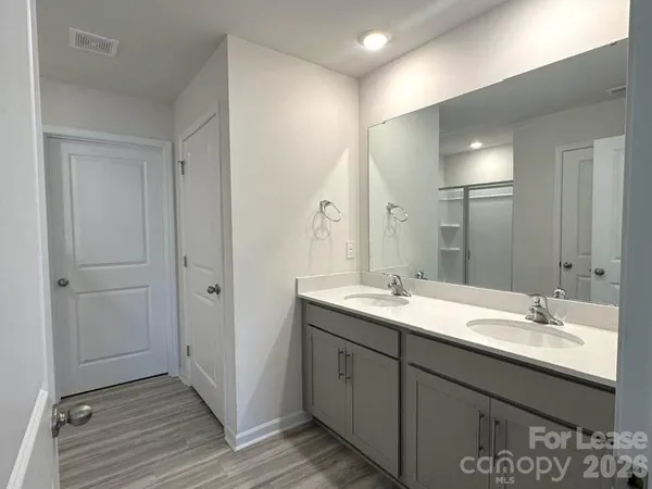 $2,250 | 7898 Old Brk Road, Sherrills Ford, NC 28673