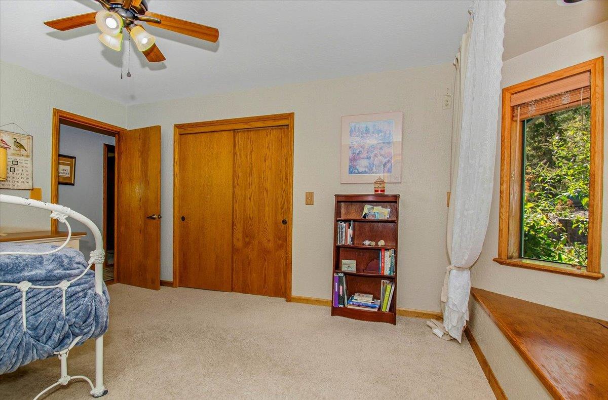 5617 Indian Hills Road Murphys, CA 95247 - Photo 53 of 80 a view of an empty room with workspace and window