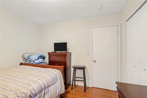 $250,000 | 409 West Montcastle Drive, Greensboro, NC 27406