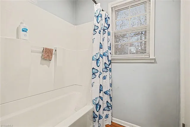 $250,000 | 409 West Montcastle Drive, Greensboro, NC 27406