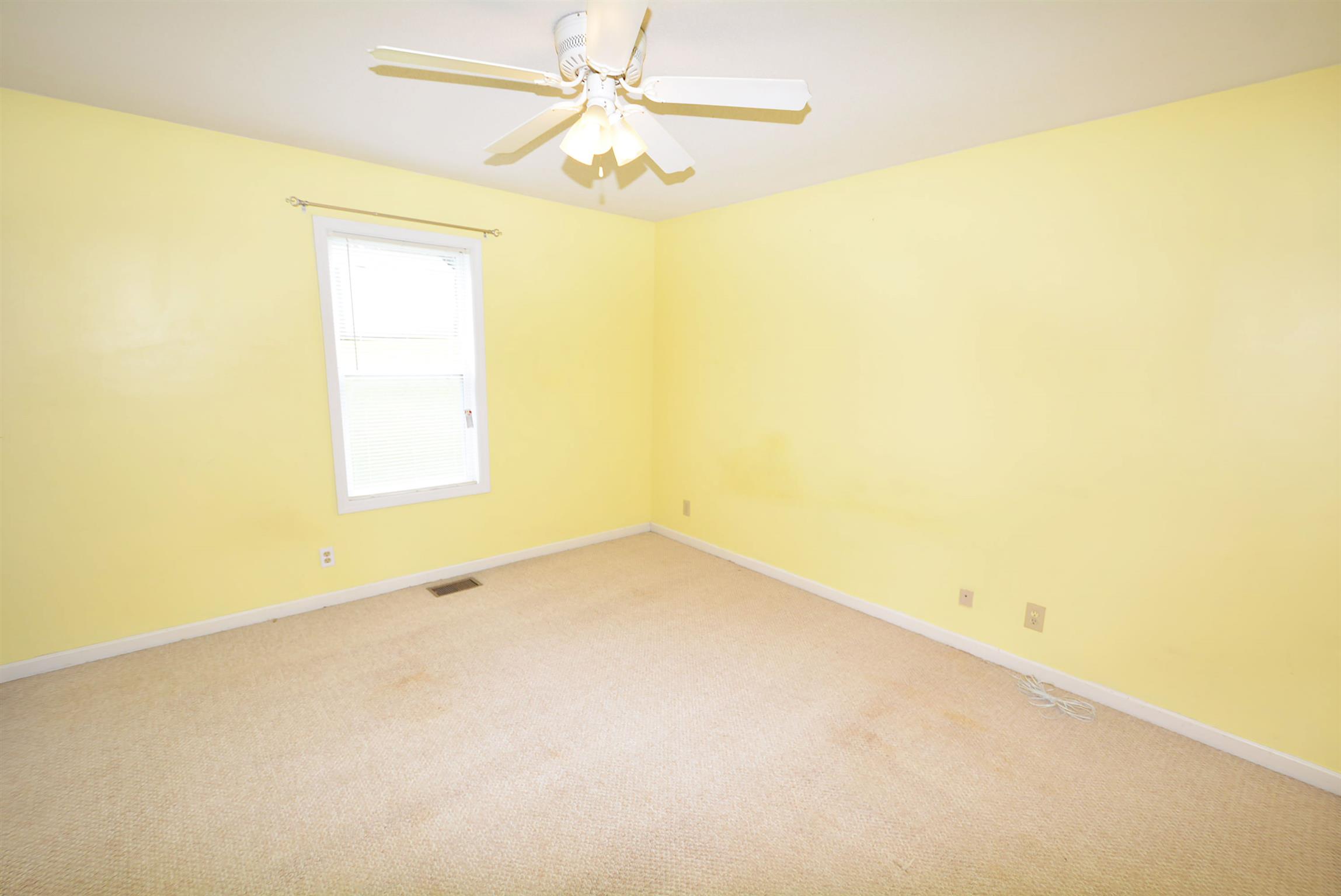 2795 Rome Lane Clarksville, TN 37040 - Photo 6 of 8 an empty room with a window