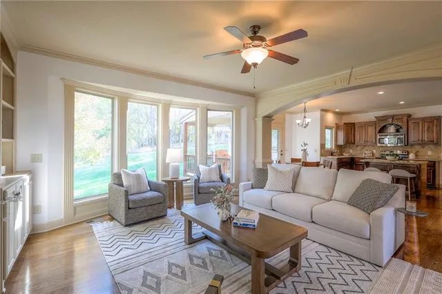 $525,000 | 4203 Northwest 76th Street, Kansas City, MO 64151