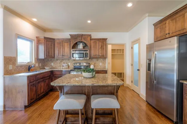 $525,000 | 4203 Northwest 76th Street, Kansas City, MO 64151