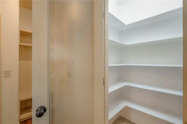 $525,000 | 4203 Northwest 76th Street, Kansas City, MO 64151