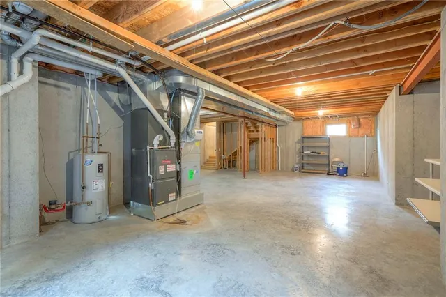 $525,000 | 4203 Northwest 76th Street, Kansas City, MO 64151