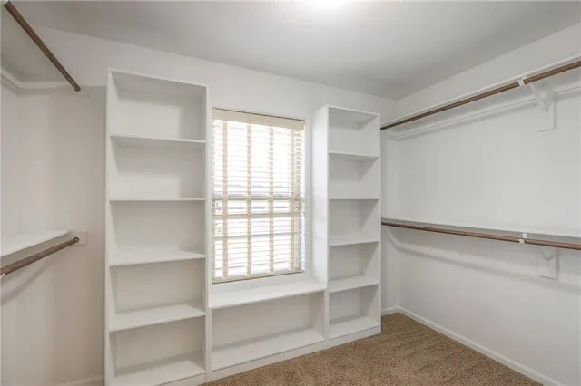 $525,000 | 4203 Northwest 76th Street, Kansas City, MO 64151