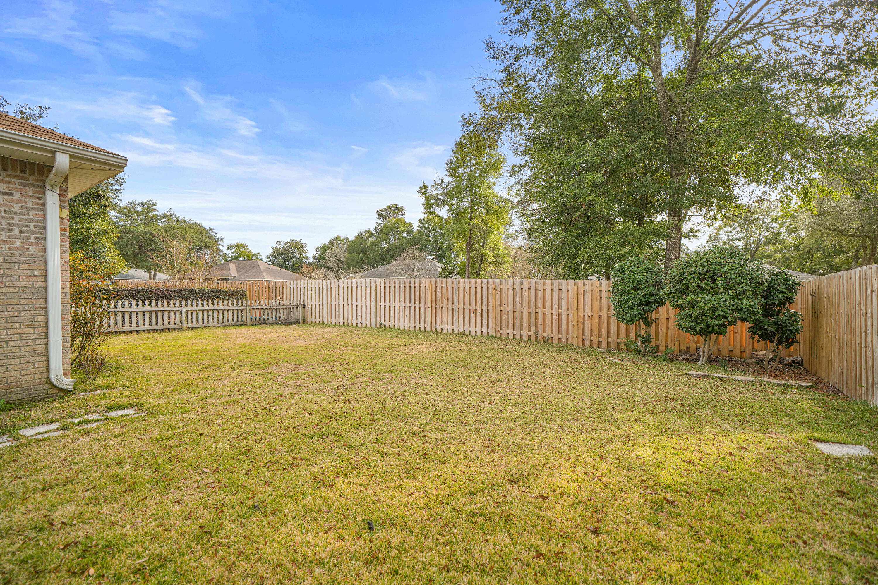 4116 Callaway Drive Niceville, FL 32578 - Photo 6 of 53 a view of outdoor space and yard