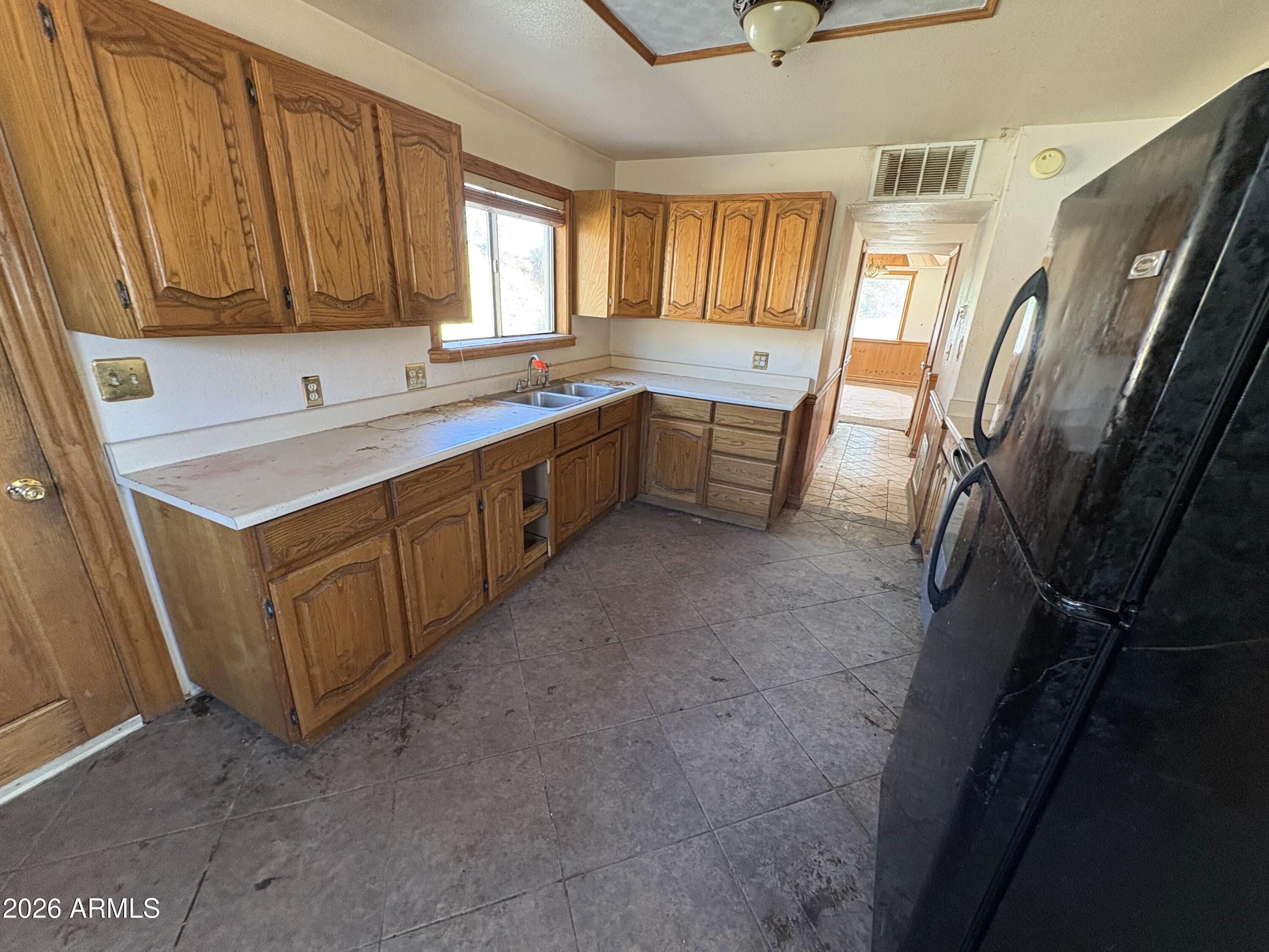 8878 Ice House Canyon Road Globe, AZ 85501 - Photo 7 of 18 Kitchen