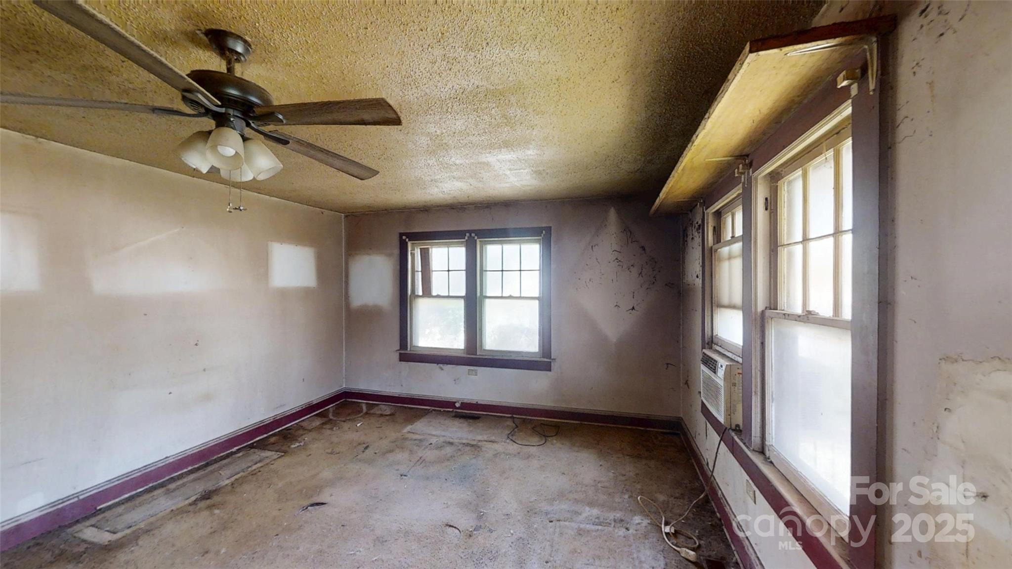 1628 Tunnel Road Asheville, NC 28805 - Photo 13 of 35