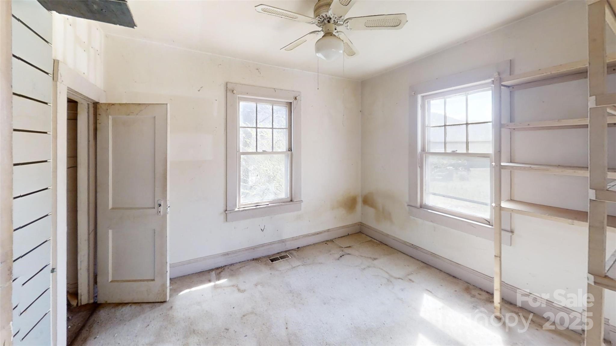 1628 Tunnel Road Asheville, NC 28805 - Photo 30 of 35