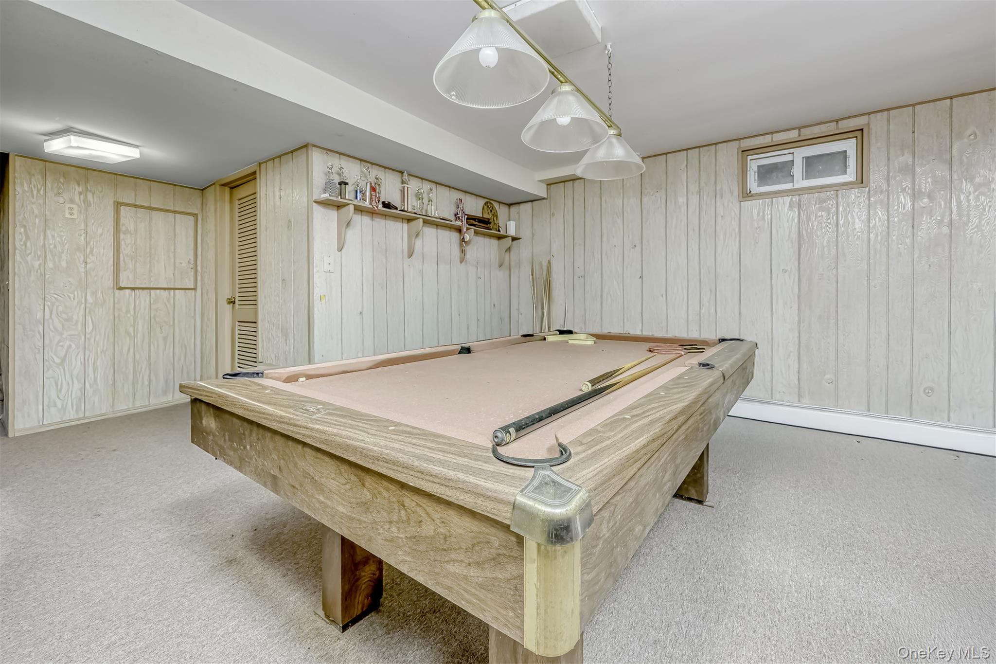 8 Kings Gate Road Suffern, NY 10901 - Photo 20 of 23 a bed sitting in a room next to a window