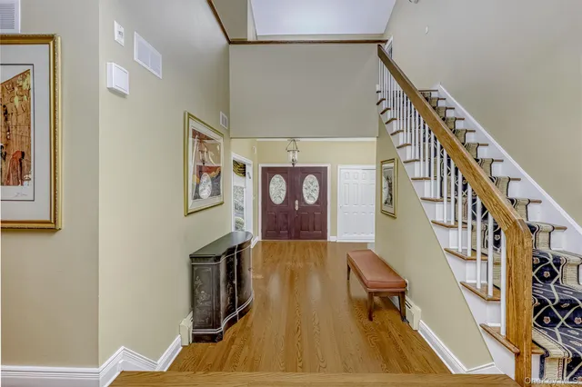 $1,099,000 | 8 Kings Gate Road, Suffern, NY 10901