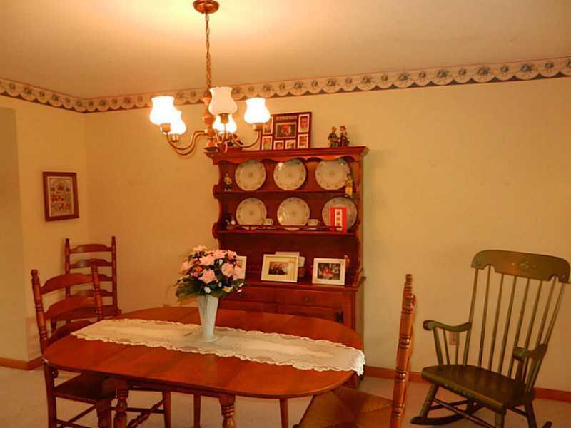 4093 Middle Urbana Road Springfield, OH 45503 - Photo 4 of 19