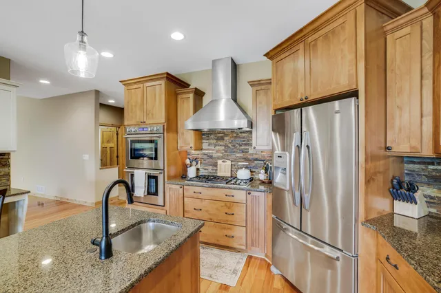 $1,150,000 | W10664 566th Avenue, Prescott, WI 54021