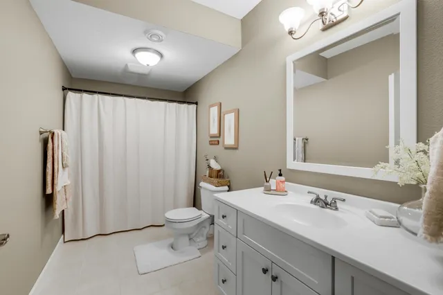 $1,150,000 | W10664 566th Avenue, Prescott, WI 54021