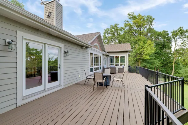 $1,150,000 | W10664 566th Avenue, Prescott, WI 54021