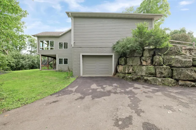 $1,150,000 | W10664 566th Avenue, Prescott, WI 54021