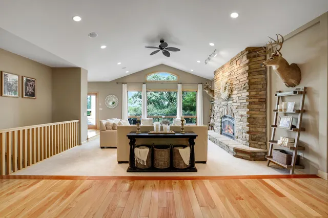 $1,150,000 | W10664 566th Avenue, Prescott, WI 54021