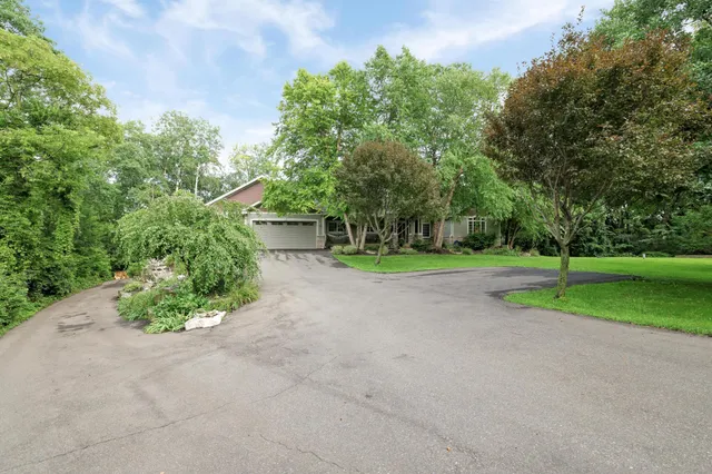 $1,150,000 | W10664 566th Avenue, Prescott, WI 54021