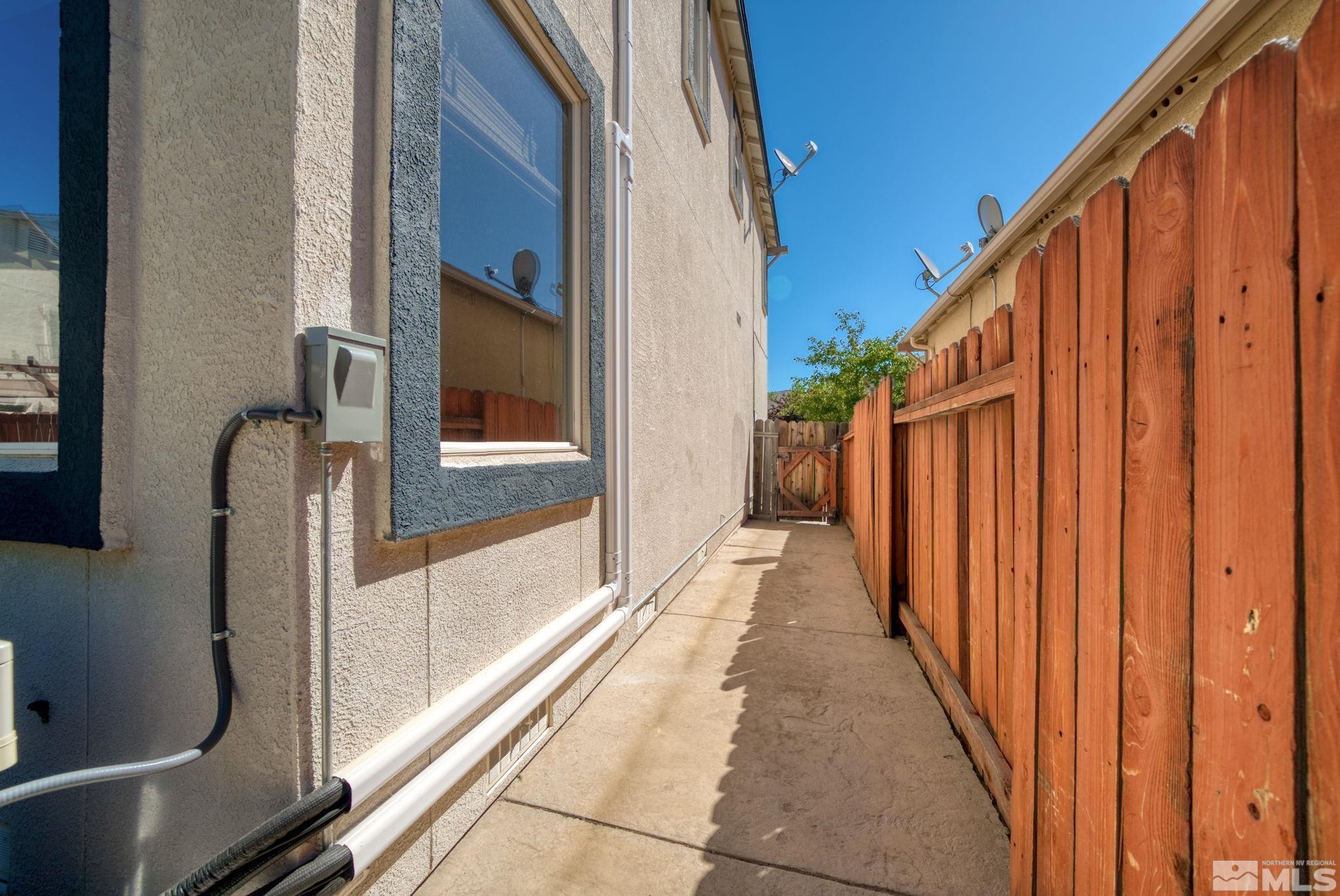 2270 Big Trail Circle Reno, NV 89521 - Photo 34 of 40 a view of a balcony