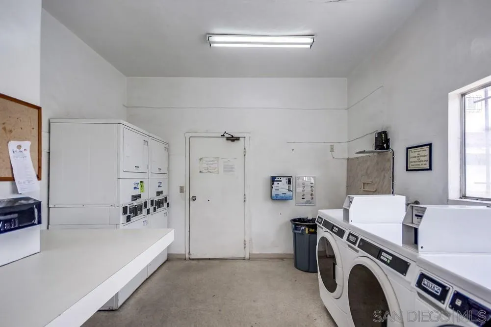 294 Chambers Street, Unit 45 El Cajon, CA 92020 - Photo 23 of 38 a view of kitchen