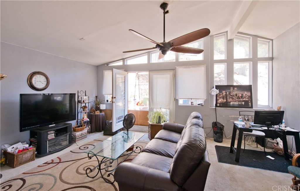 6818 Santa Susana Pass Road Simi Valley, CA 93063 - Photo 18 of 26 2nd house living room