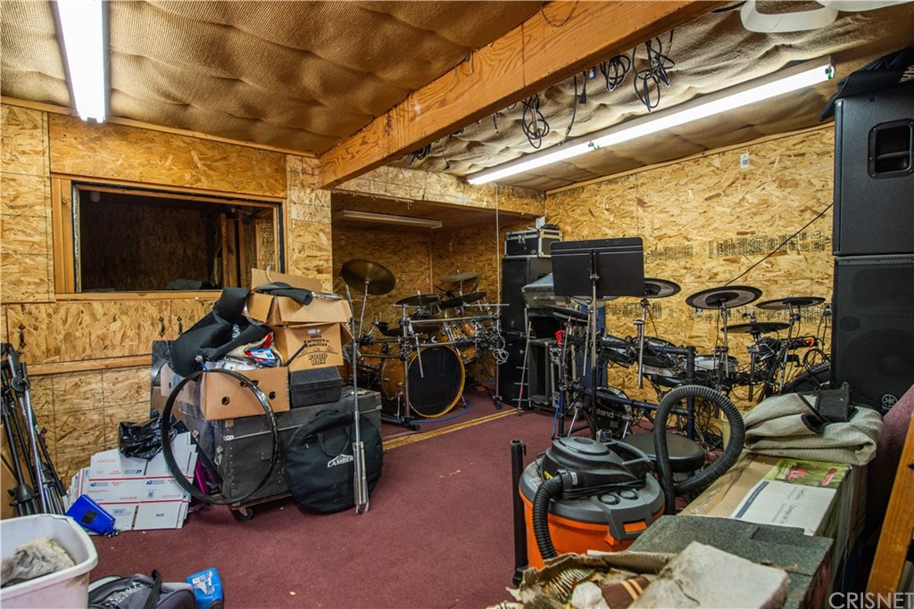 6818 Santa Susana Pass Road Simi Valley, CA 93063 - Photo 26 of 26 Music studio